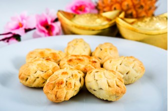 Melt-In-Your-Mouth Pineapple Tarts (Eggless, Nut-Free) (Bottle of 20 Pcs)